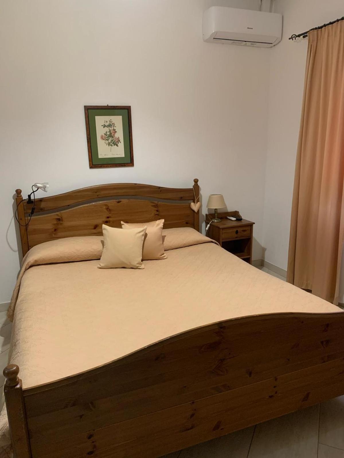 Le Rocce Bed and Breakfast SantʼAgata deʼ Goti Eksteriør billede